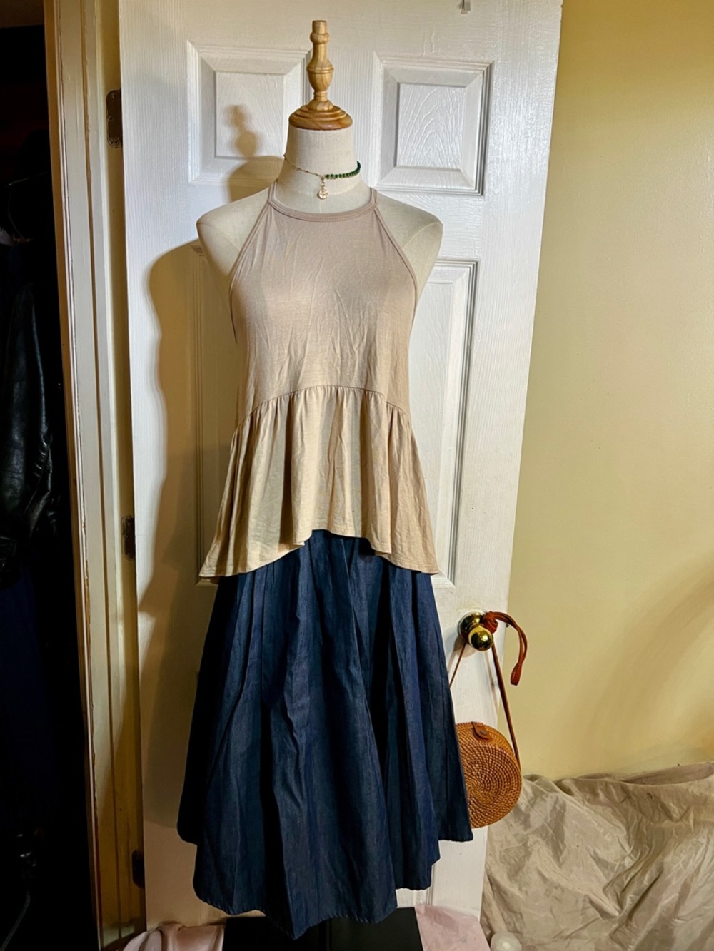 New Gaze Wms Taupe Jersey Halter Pleated Asymmetric‎ Boho Babydoll Summer Top M